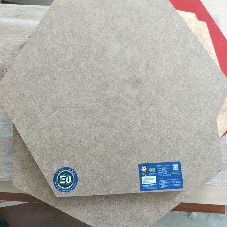 Technologie výstavby betonového bednění
