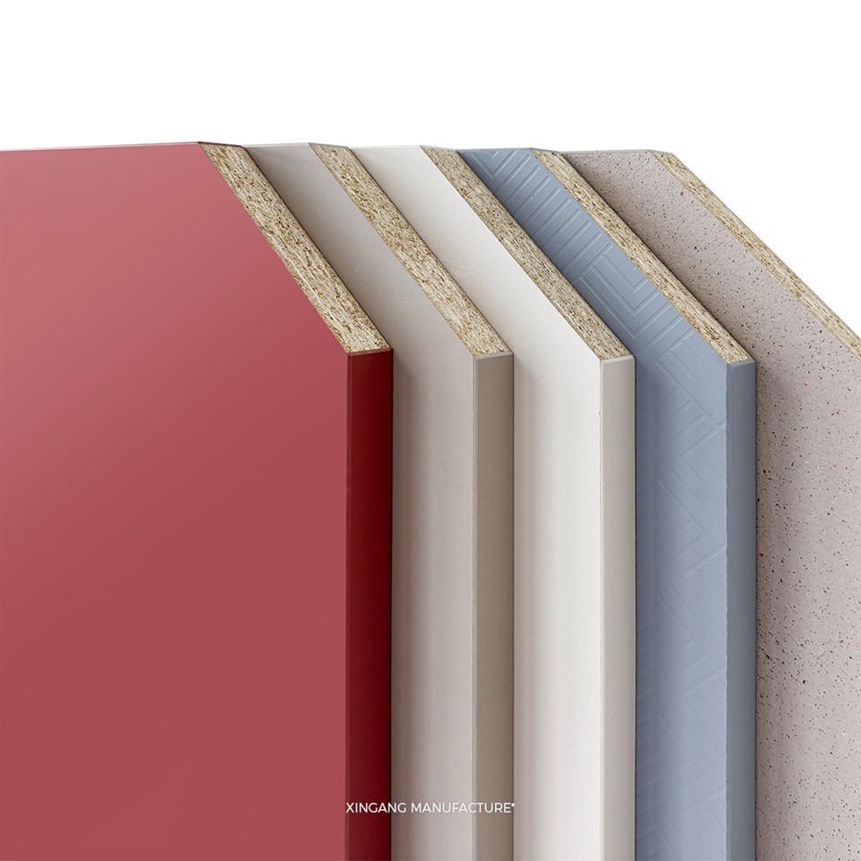 Nábytková deska z dřevotřísky